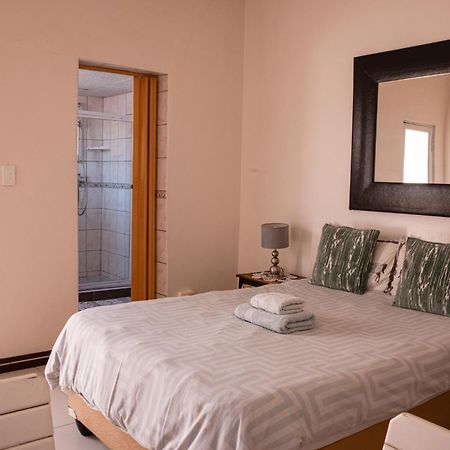 Emerald Bed&Breakfast วินด์ฮุก ภายนอก รูปภาพ
